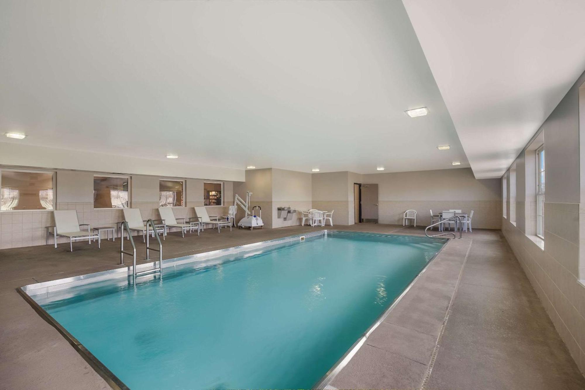 Country Inn & Suites By Radisson, Marion, Il Dış mekan fotoğraf
